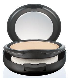 MAC Studio Fix Powder plus Foundation